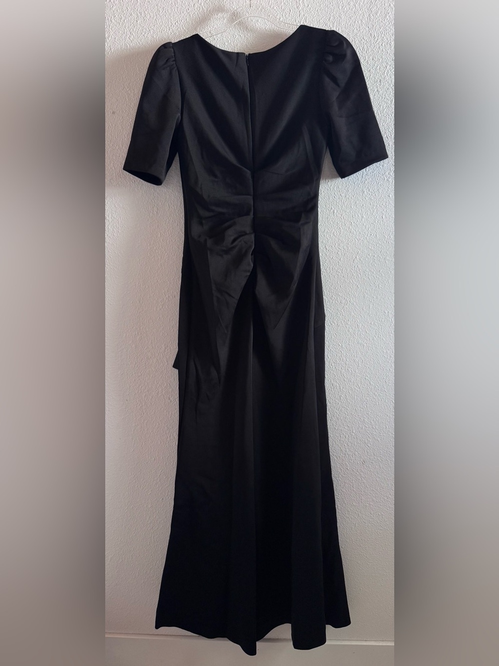 Xscape Ruffle Puff Sleeve Gown Elegant Black with Draped Detail Sz: 4 - Picture 6 of 9